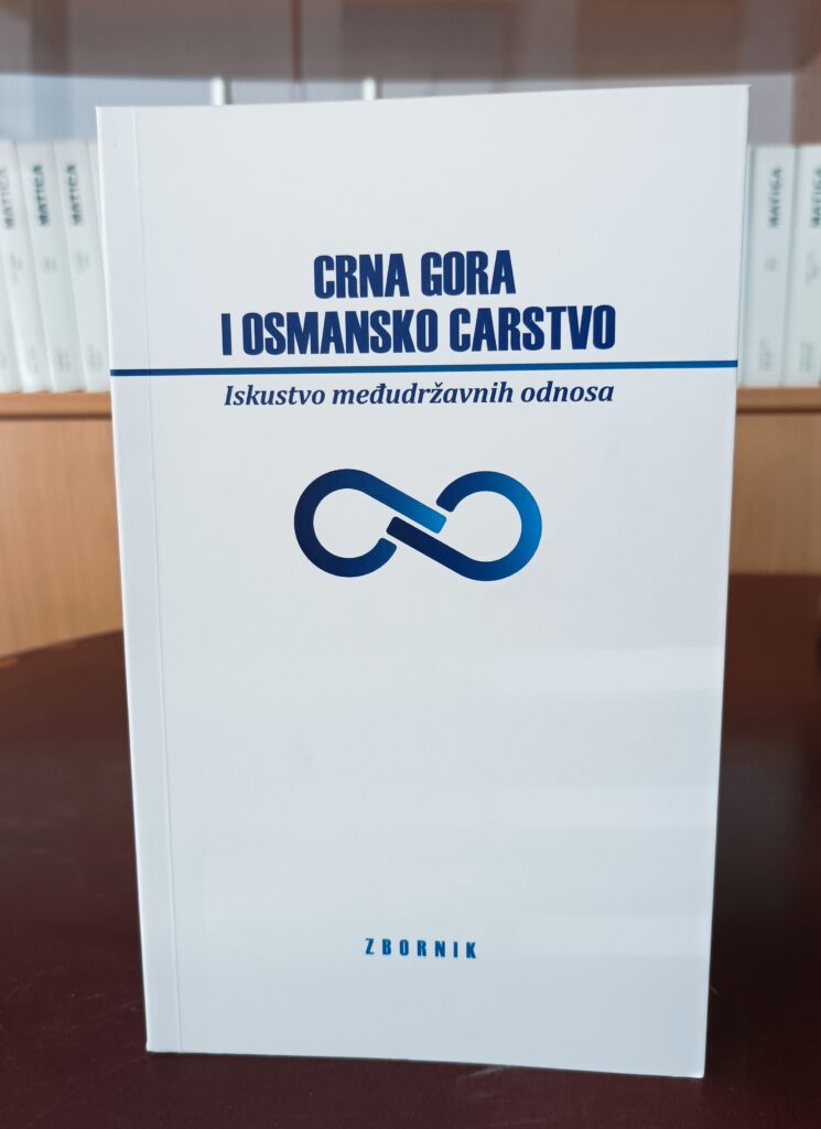 rna Gora i Osmansko carstvo, zbornik radova sa međunarodnog naučnog skupa Crna Gora i Osmansko carstvo – iskustvo međudržavnih odnosa (23-24. novembar 2015), uredio Dragan Radulović; preveo s turskog Tomaš Damjanović. – Podgorica: Matica crnogorska, 2017 (Podgorica: Grafo Bale) – 658 str; 120 x 200 mm. – (Bioblioteka: Kultura i istorija) – Tiraž 800.